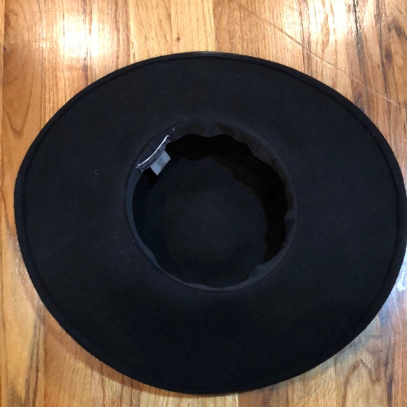 100% wool black hat worn from urban outfitters - Picture 4 of 10